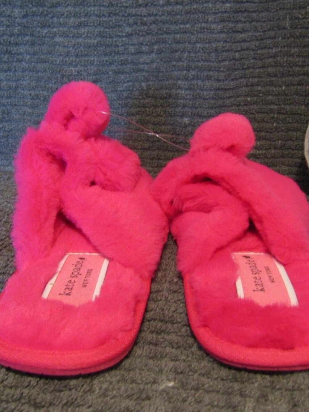 Kate Spade Jazzy Faux Fur Bow Slippers in Pink Ruby Size 9 (11 Inches Sole)